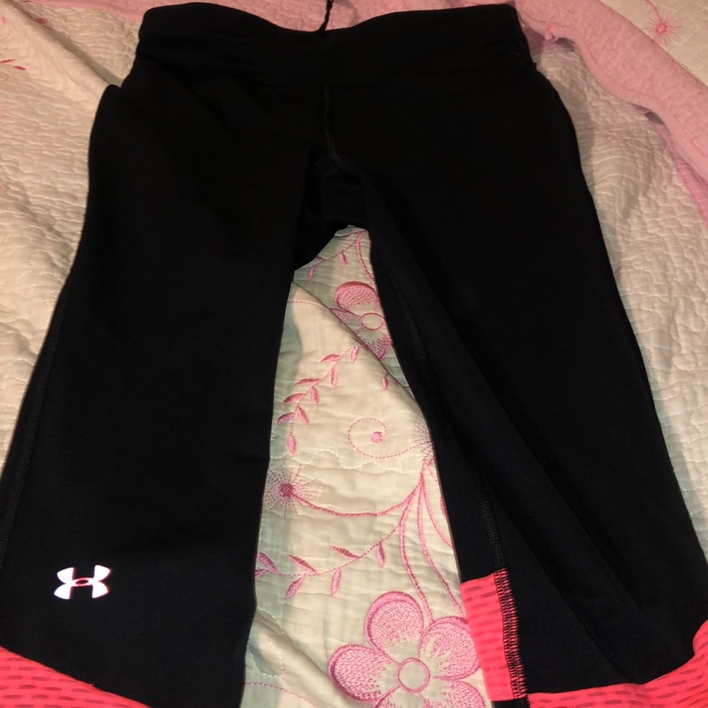 Under Armour cropped leggings